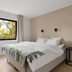 Unique Apartment *